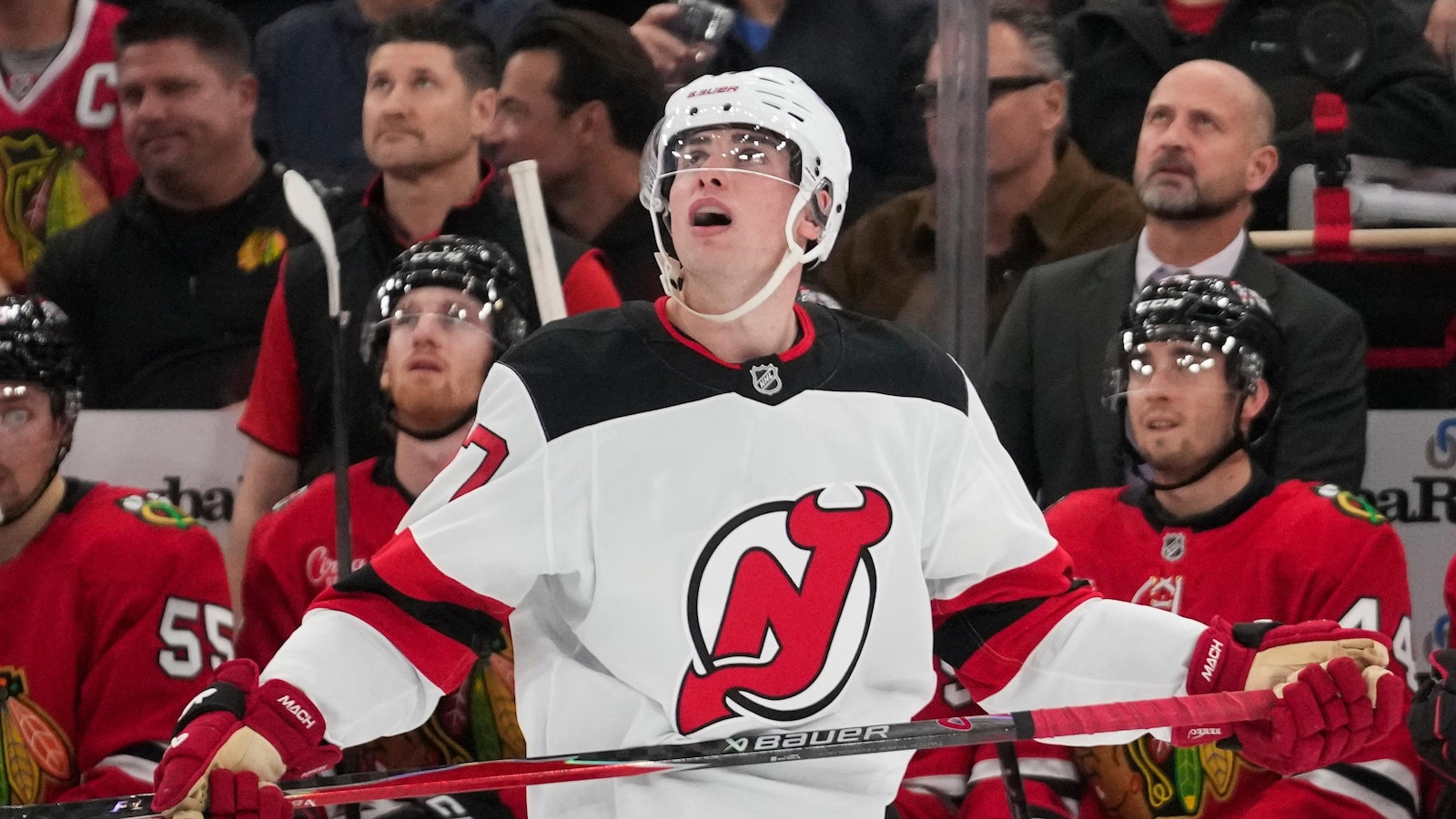 Simon Nemec scores 3rd goal of game in OT as Devils top Blackhawks 4-3