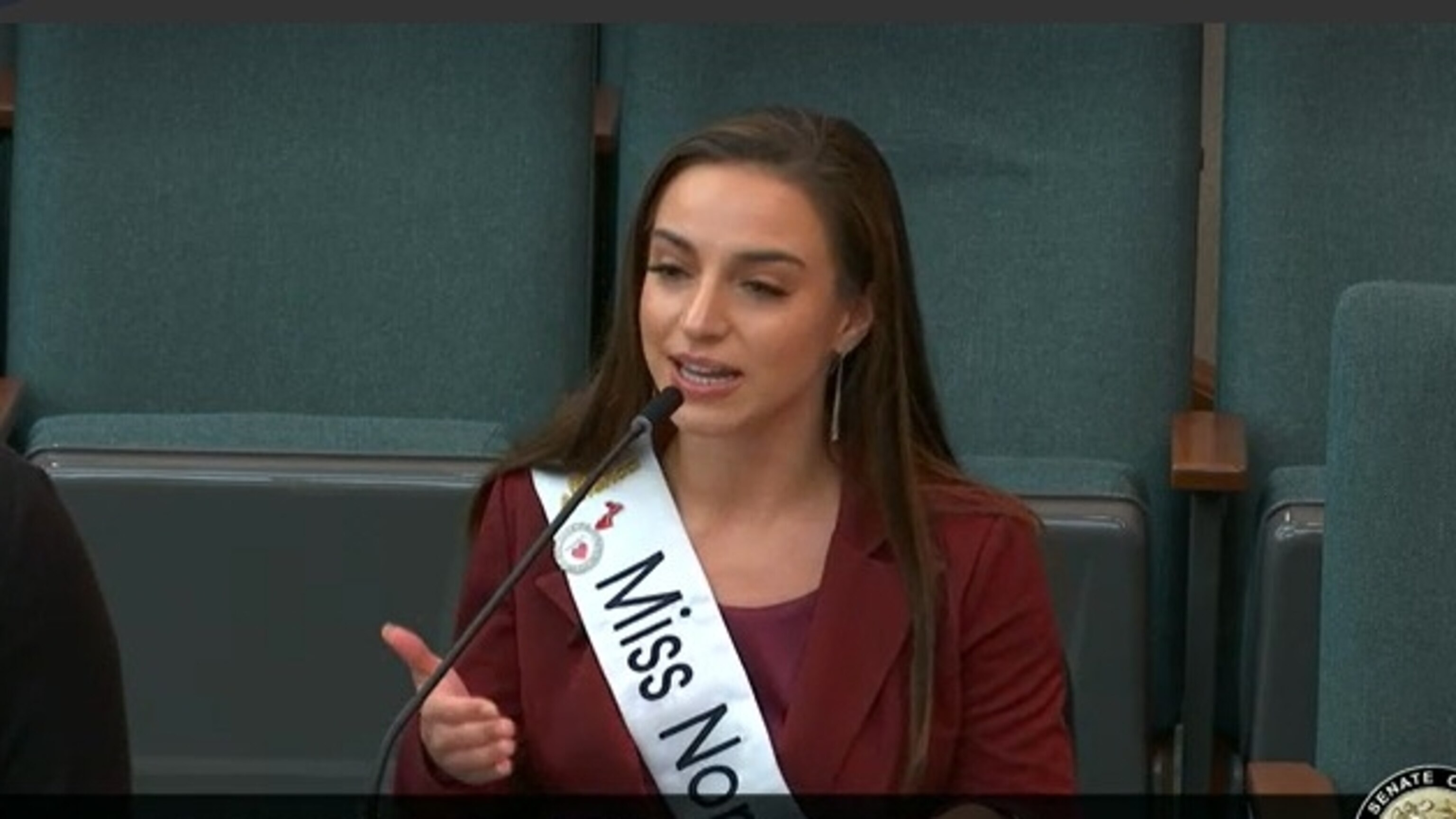 Doctors, beauty queen in DC to advocate for CPR training and AEDs in schools - Vimarsana News