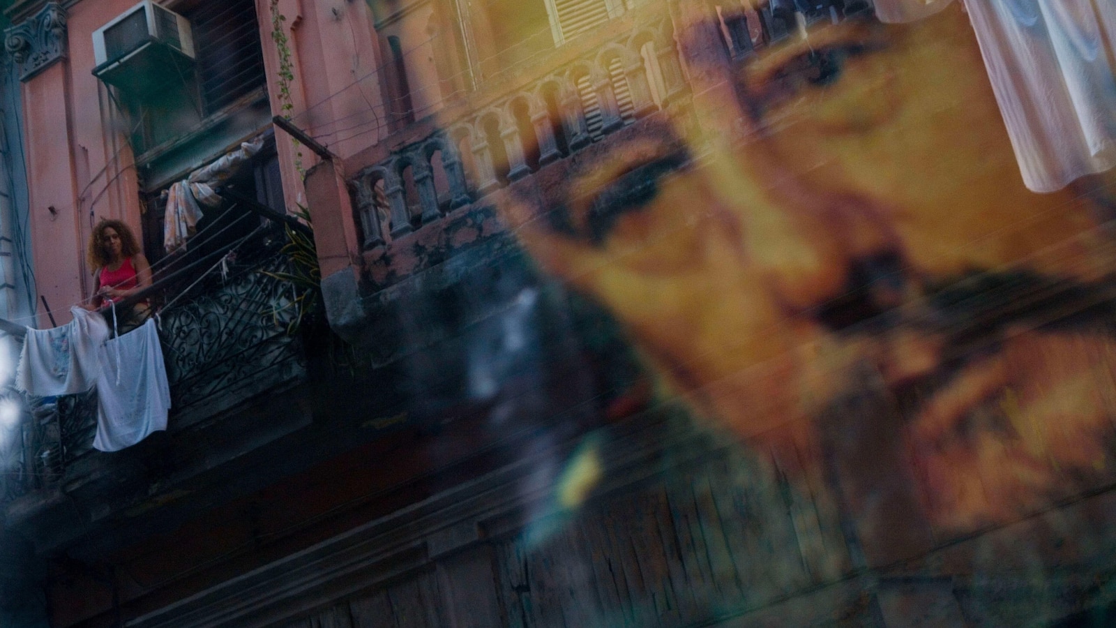 دعا الرئيس الكوبي إلى تغييرات “عاجلة” في النموذج الاقتصادي والتجاري للجزيرة