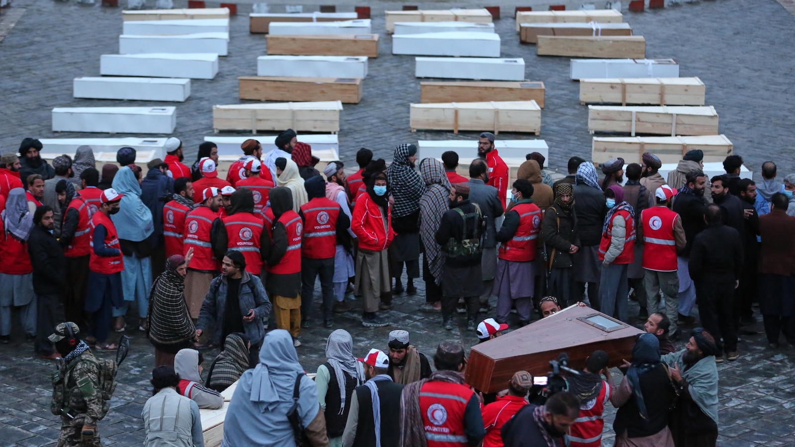 وأعلنت حركة طالبان الباكستانية وقف إطلاق النار لمدة ثلاثة أيام قبل وقف إطلاق النار في عيد الفطر