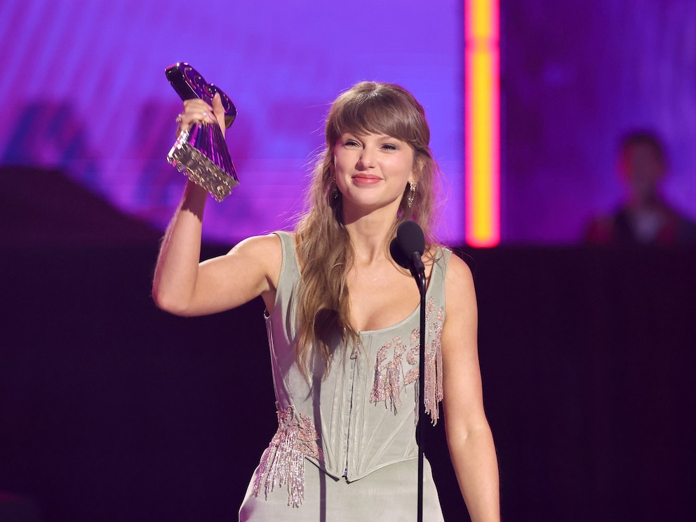 PHOTO: 2026 iHeartRadio Music Awards - Show