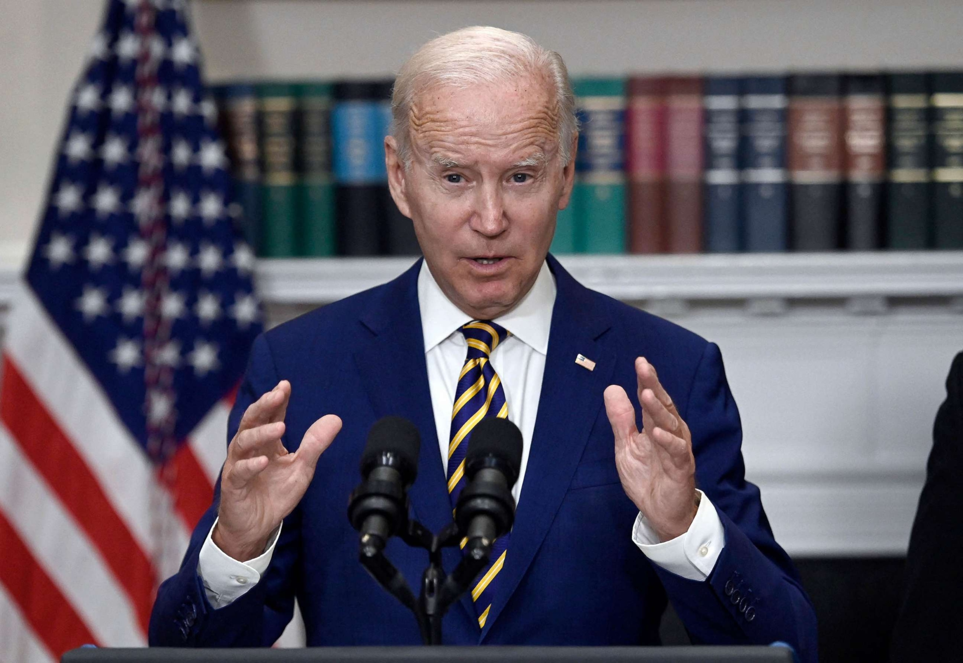 Will Bidens student loan plan hold up in court? photo