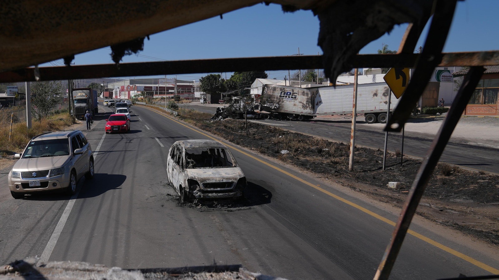 اشتبكت العصابات المكسيكية مع المخاوف المتعلقة بالوقود في الفترة التي سبقت كأس العالم لكرة القدم