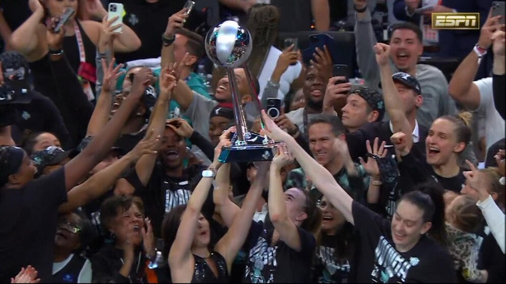 Video NYC celebrates Liberty’s WNBA championship win with parade ABC News