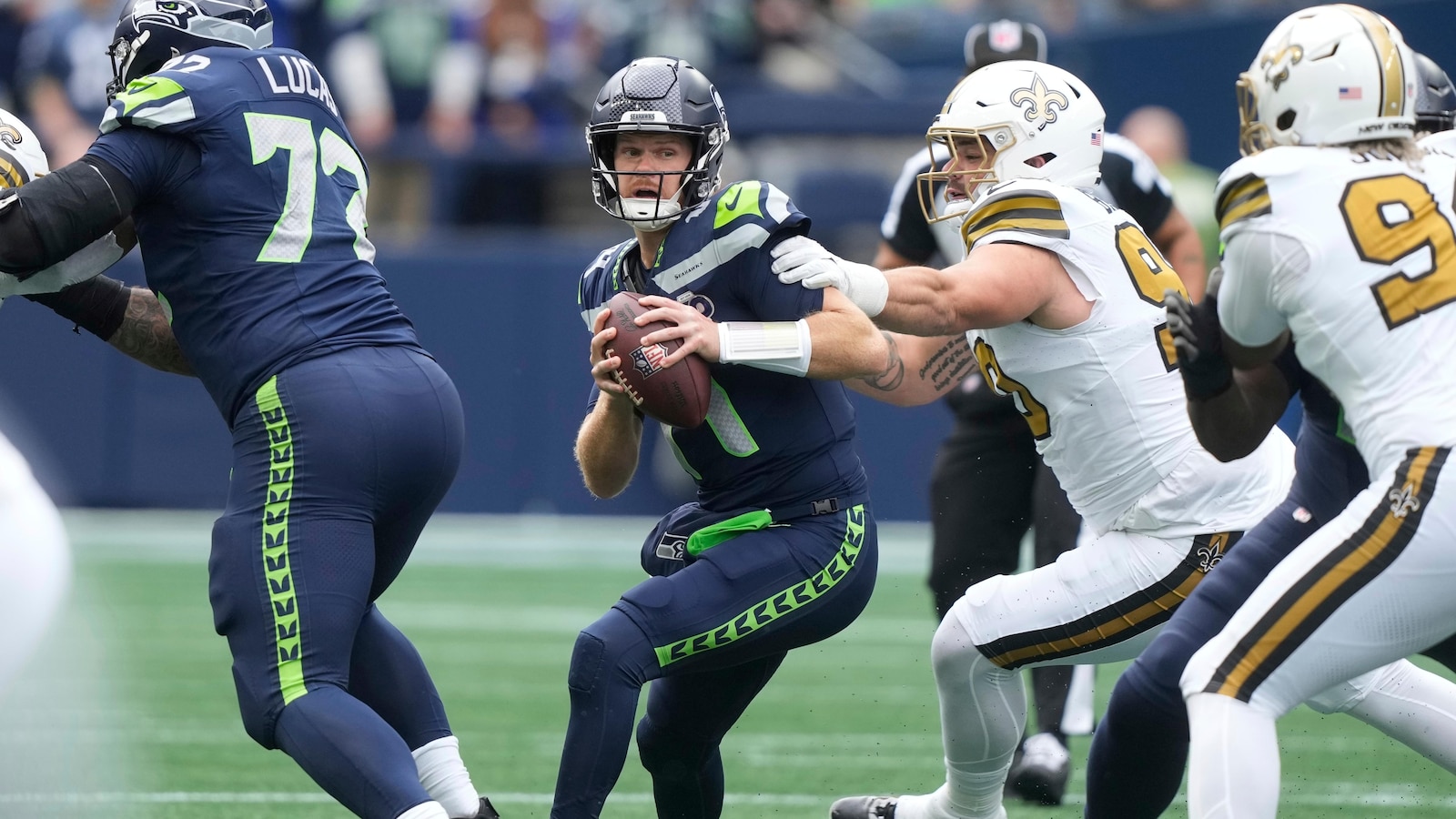 Sam Darnold continues to impress for the Seahawks with his arm and legs