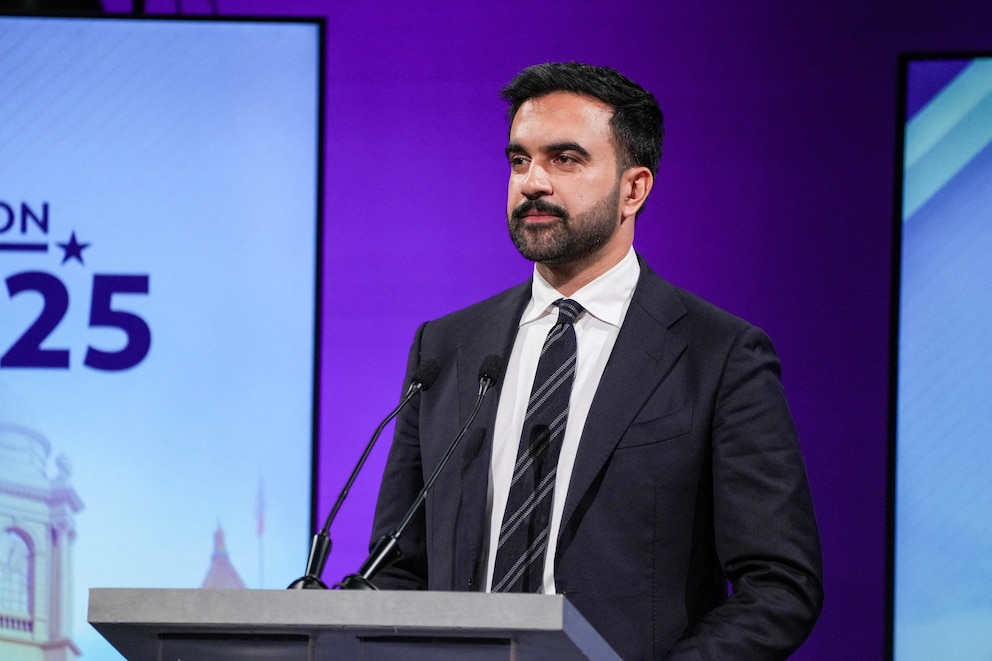 PHOTO: US-POLITICS-VOTE-NEW YORK-DEBATE