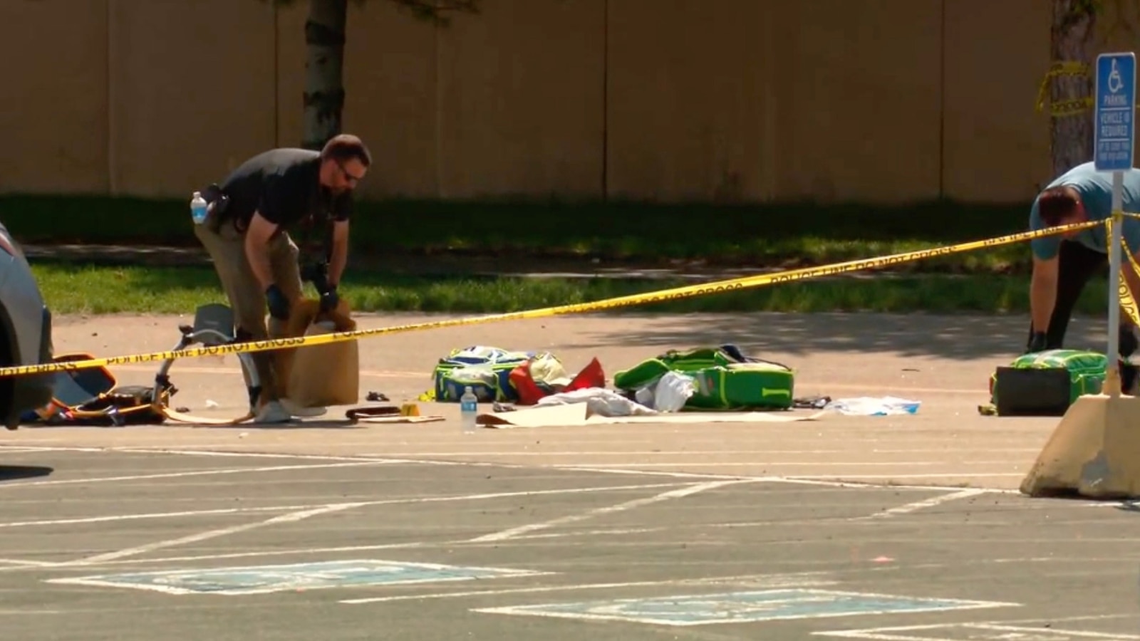 Man shot during prayer service, suspects at large: Police