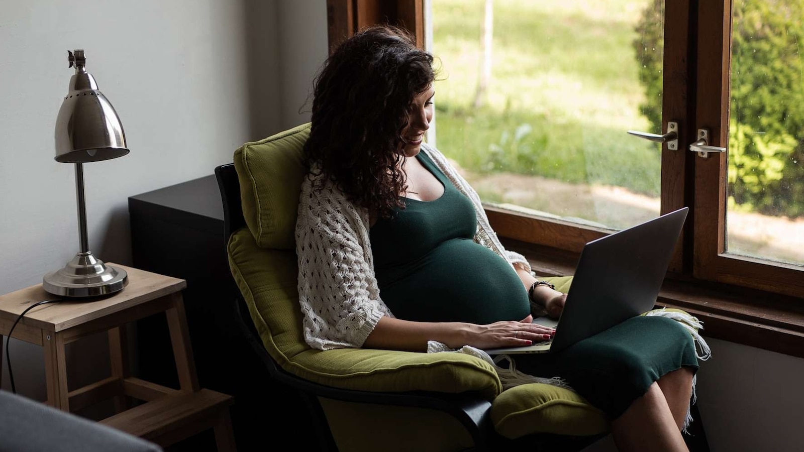 More hospitals across the US are closing maternity wards ABC News
