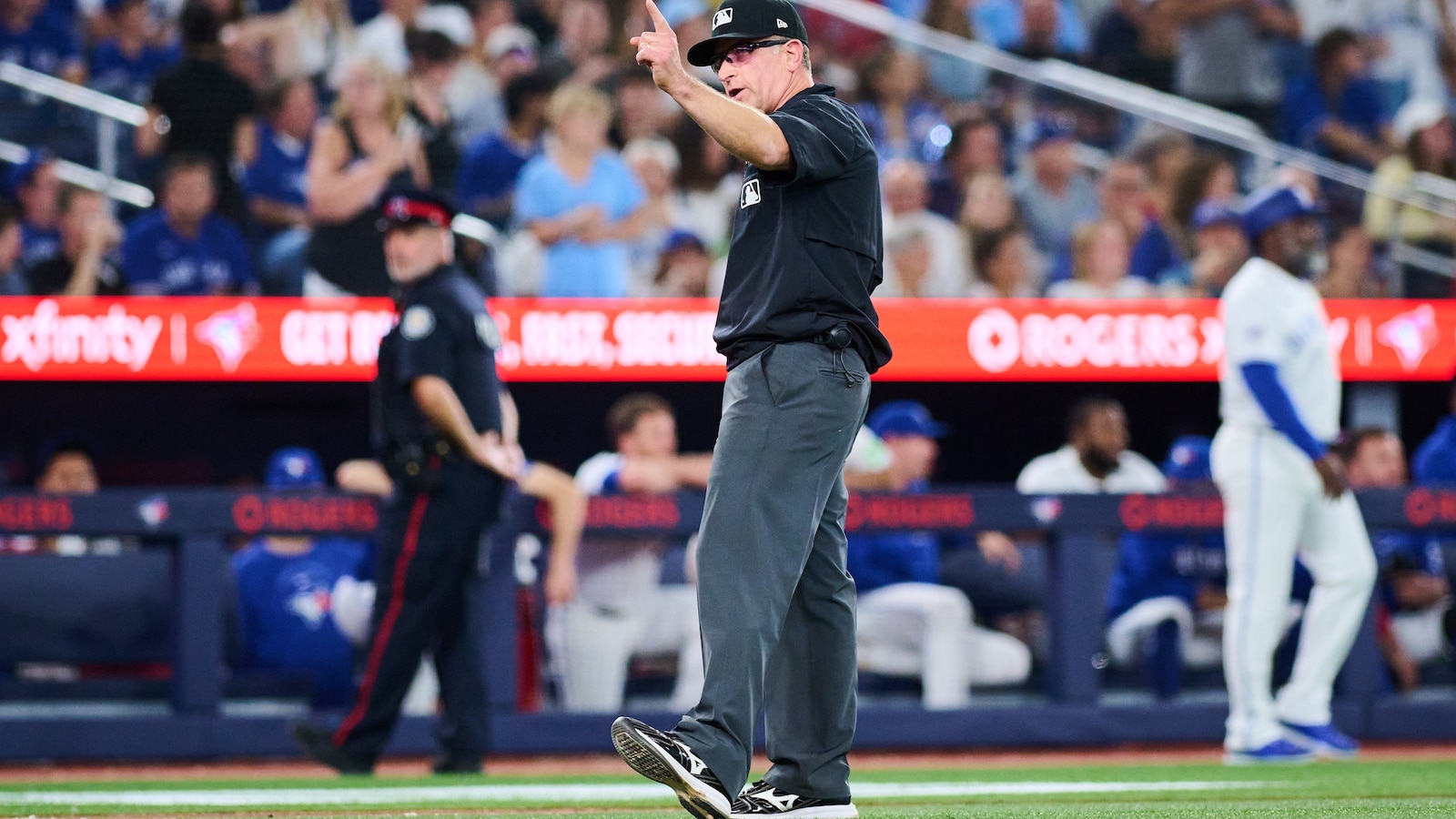 Red Sox's Bizarre Run: Sacrifice Fly Without Tag-Up Sparks Chaos