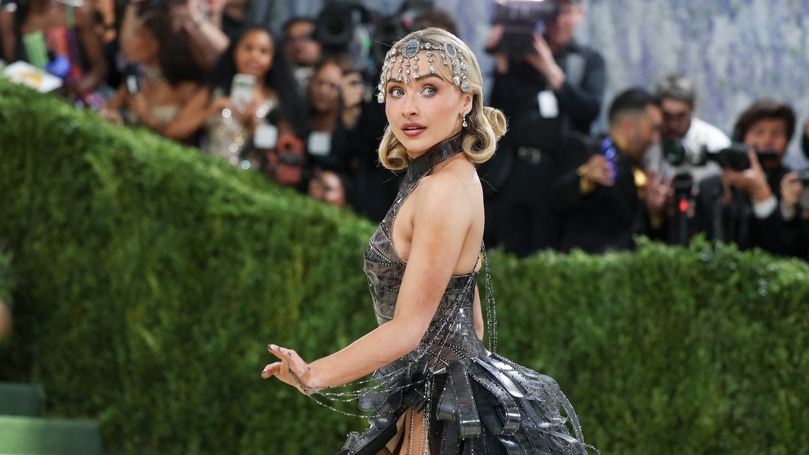 Met Gala 2026: Sabrina Carpenter wears dress made of film from movie ' Sabrina' - ABC News