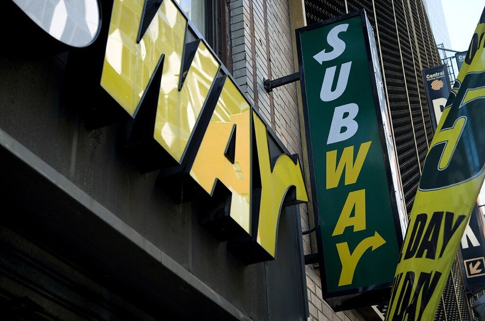 PHOTO: A Subway sandwich shop logo is pictured in the Manhattan borough of New York February 14, 2014. 