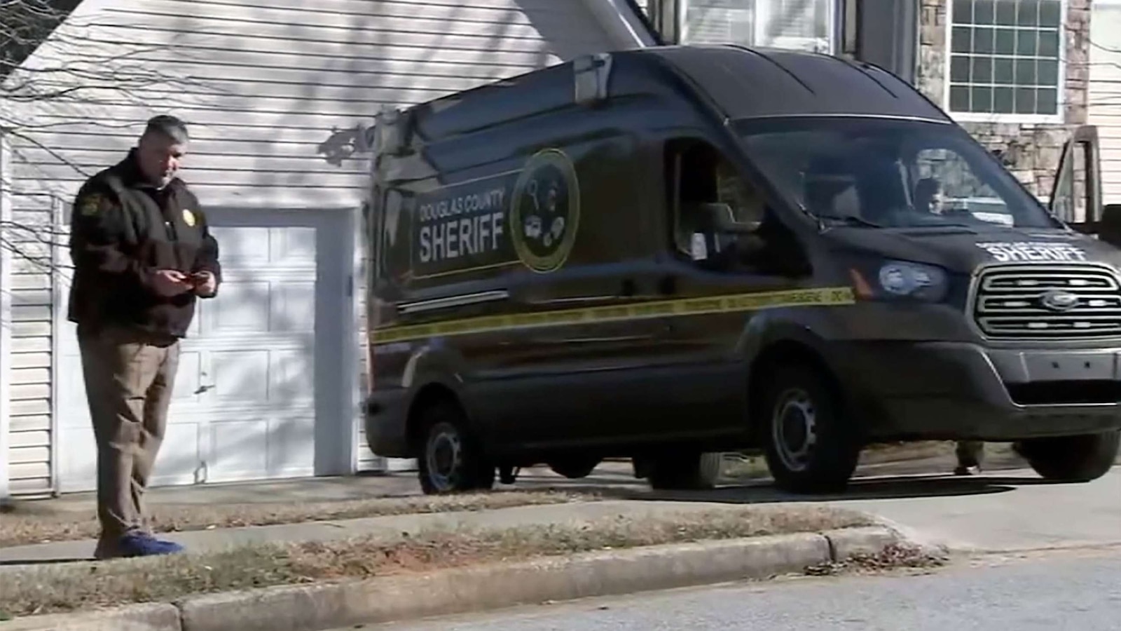 2 dead, 6 injured in shooting at suburban Atlanta house party packed ...