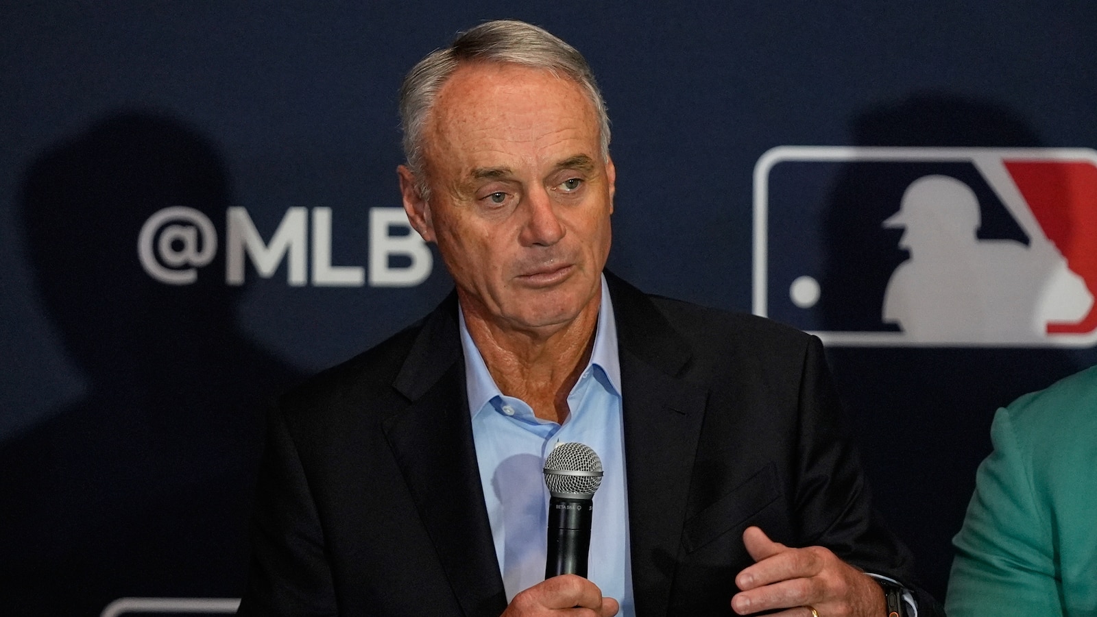 MLB Owners Propose Banning High-School Signings, Shrinking Draft to 12 Rounds, and Creating International Draft