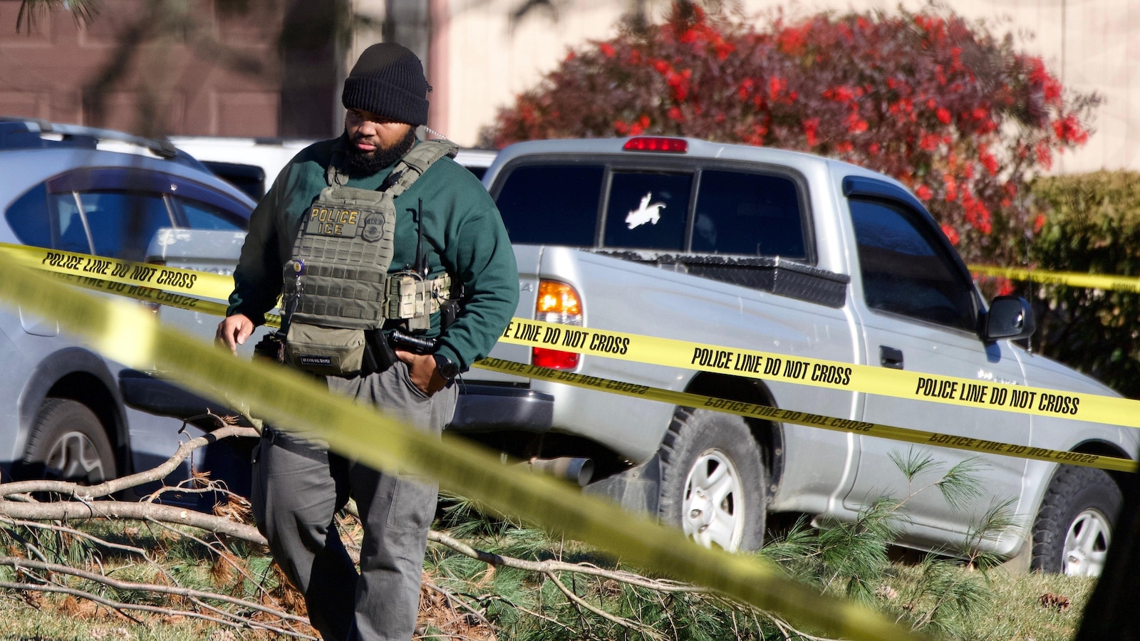 ICE agents shoot at a moving vehicle on Christmas Eve, injuring 2