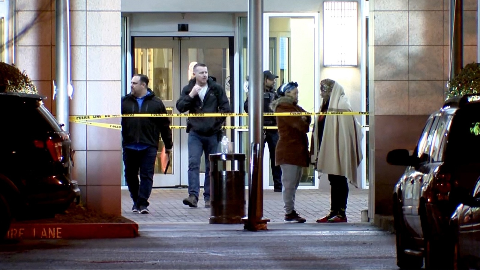 2 dead in shooting at Oregon hotel; no ongoing threat: Police - ABC News