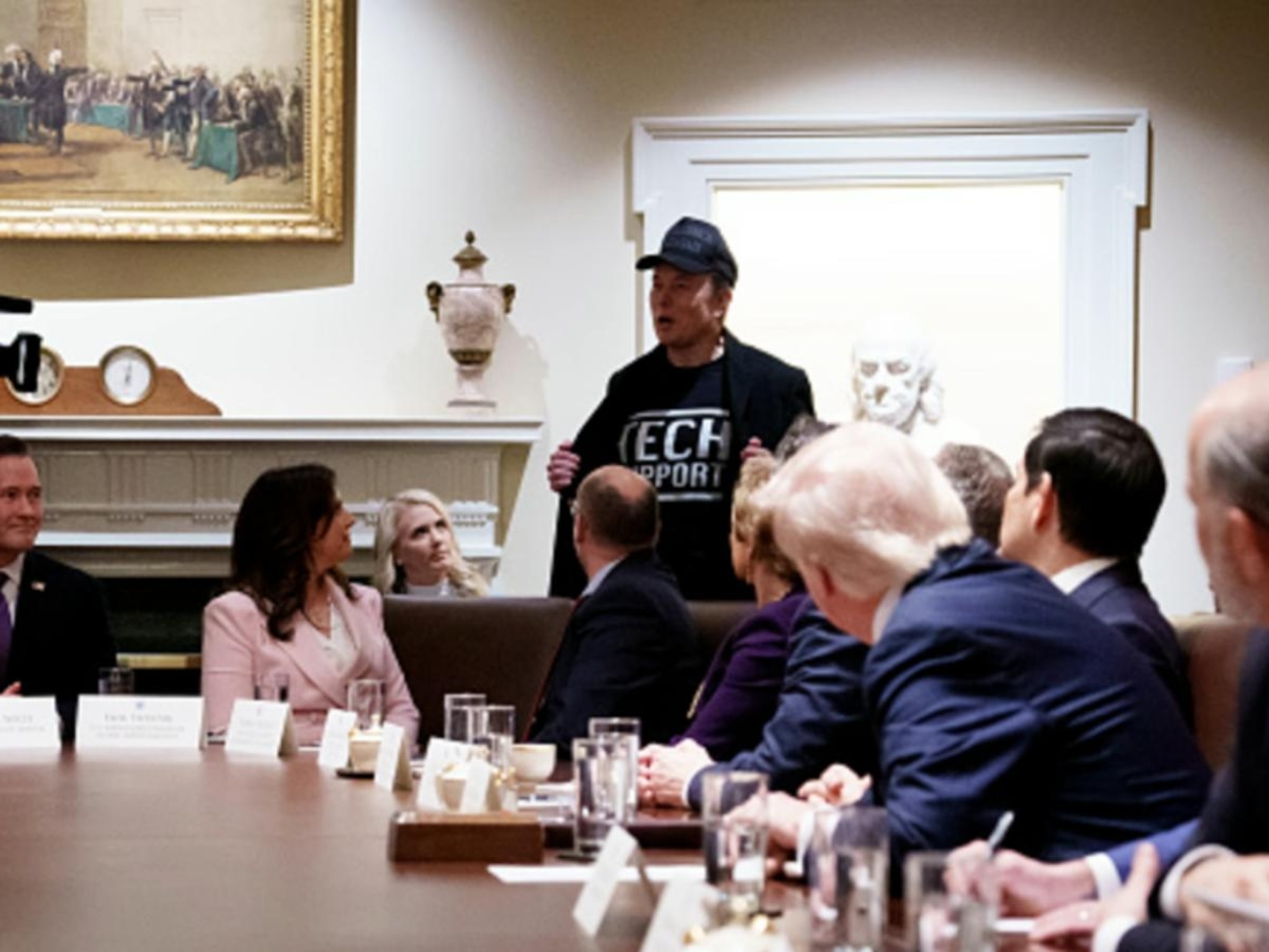 Musk, Rubio clashed in front of Trump during Cabinet meeting: Sources - ABC  News