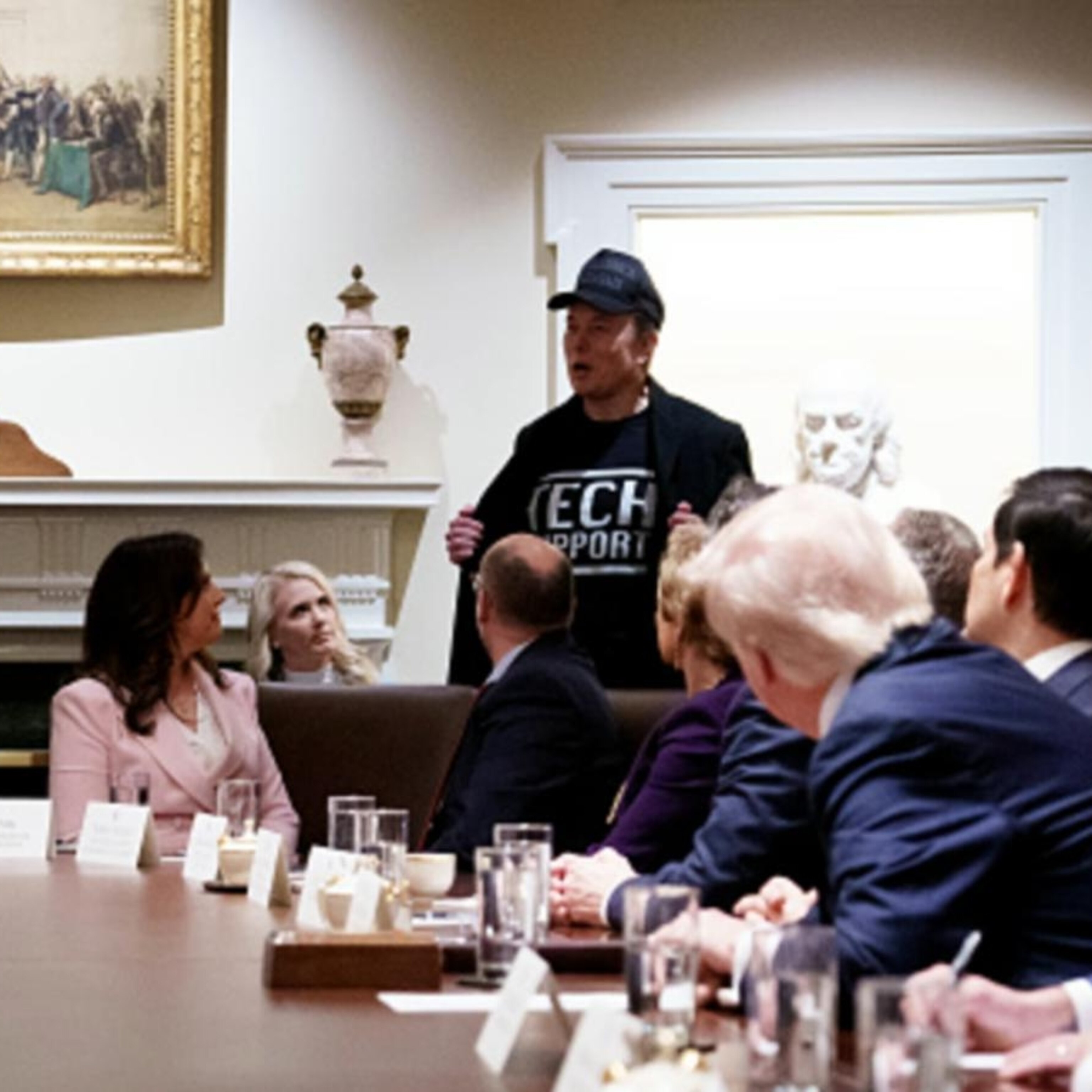 Musk, Rubio clashed in front of Trump during Cabinet meeting: Sources - ABC  News