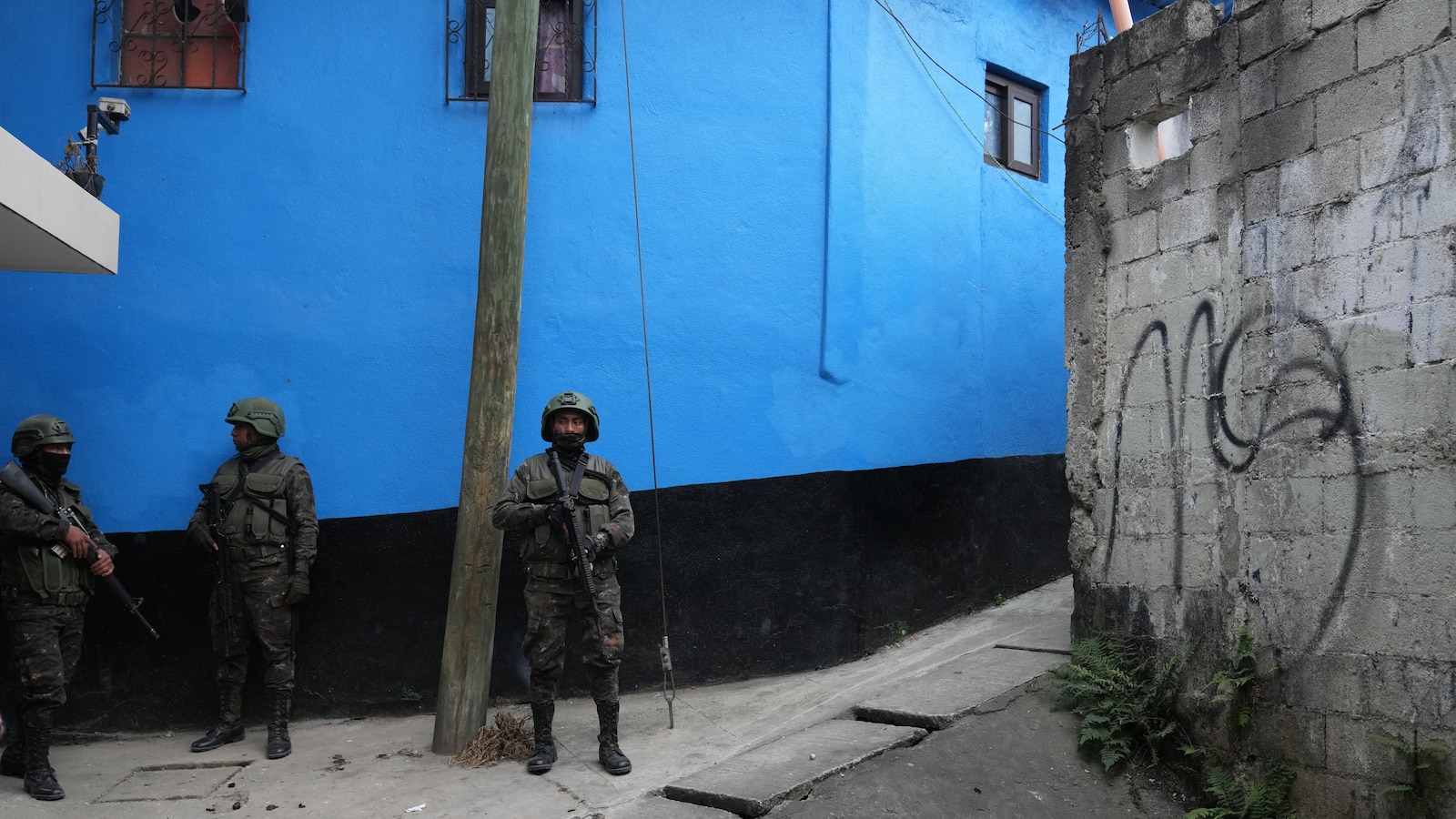 Гватемала прекрати едномесечното си извънредно положение след като смъртоносни атаки