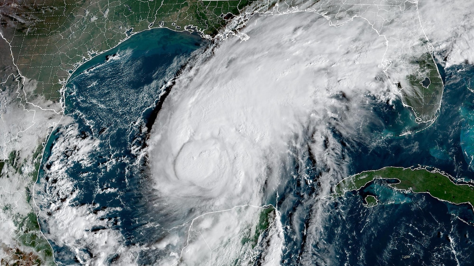 Isaias strengthens into a hurricane as it continues moving toward Gulf Coast