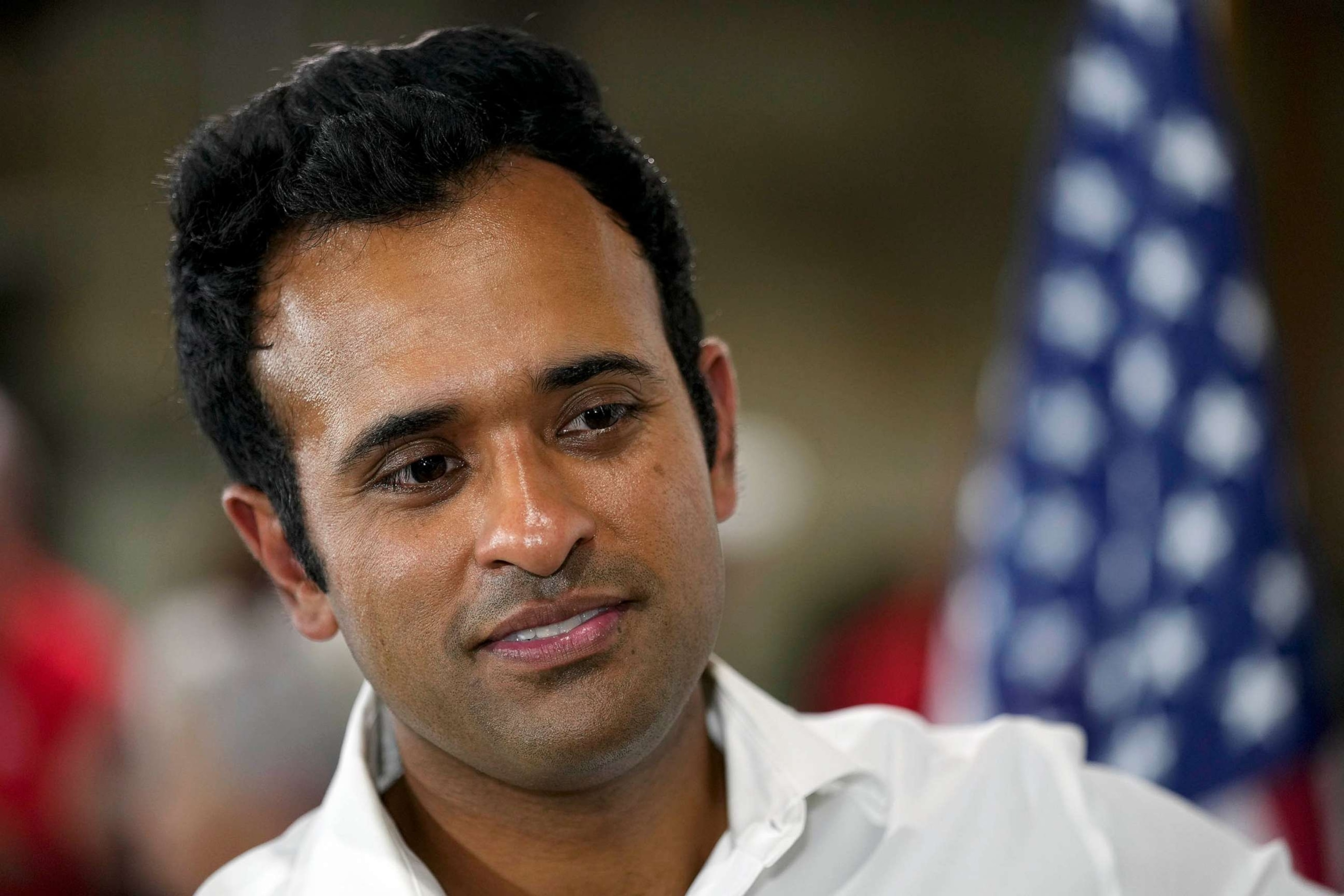 PHOTO: Republican presidential candidate Vivek Ramaswamy speaks during a campaign stop, Aug. 5, 2023, in Vail, Iowa.