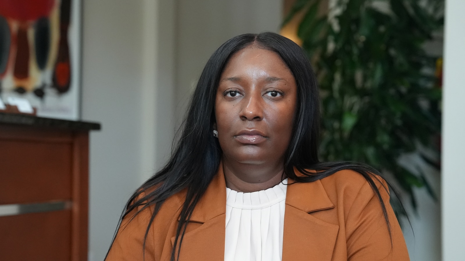 Woman says she was wrongly diagnosed with cancer, had hysterectomy due to error