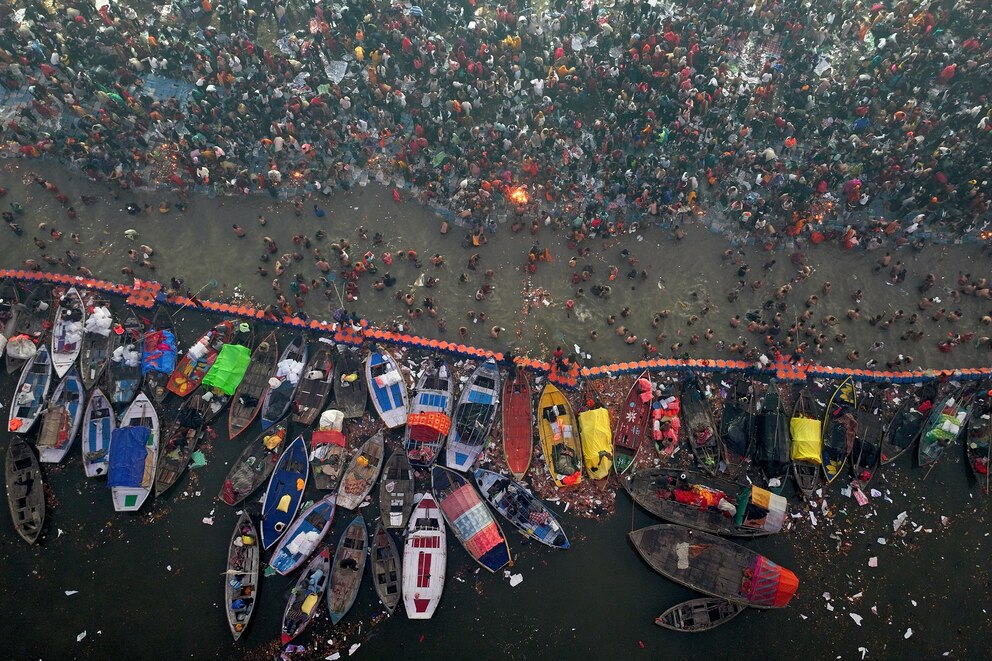 PHOTO: India Maha Kumbh Festival
