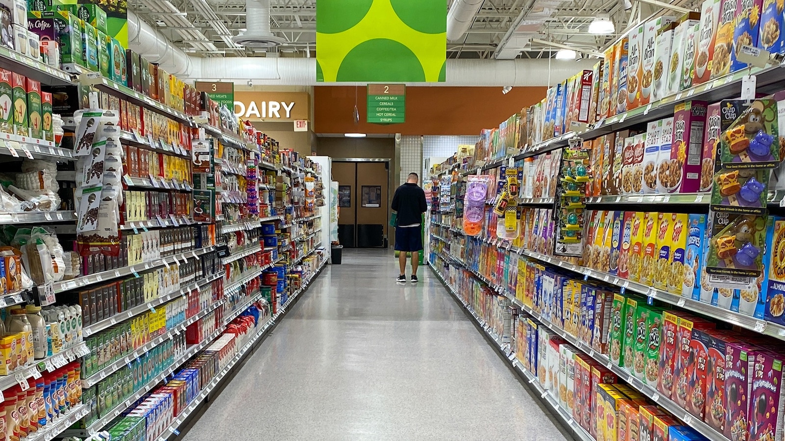 Grocery prices fell slightly in July, according to the latest government data, cooling off from a surge in the spring, when they suffered their largest monthly 