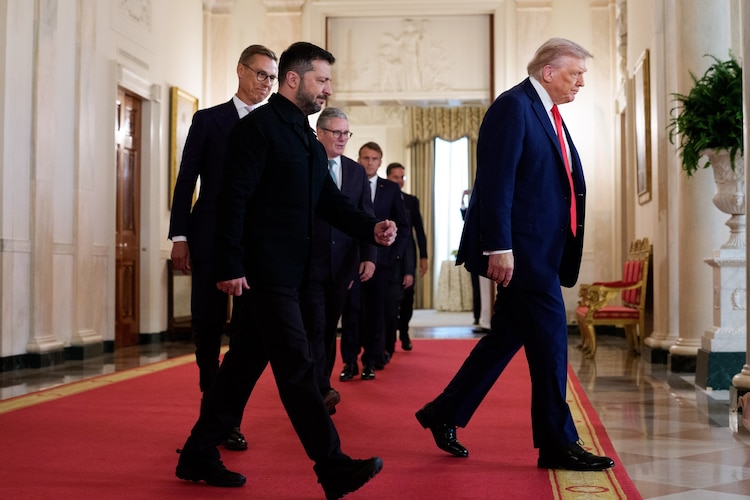 President Donald Trump with zelenskyy and European Leaders