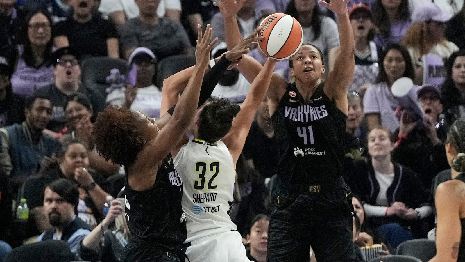 Valkyries Secure Playoff Berth with Sixth Straight Victory