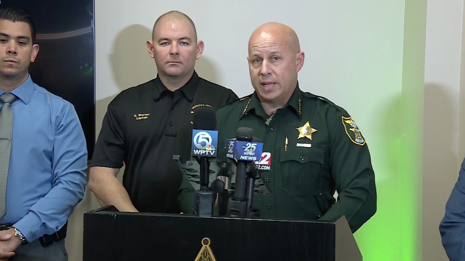 Article image for: Siblings rescued after alleged kidnapping by 19-year-old they met online