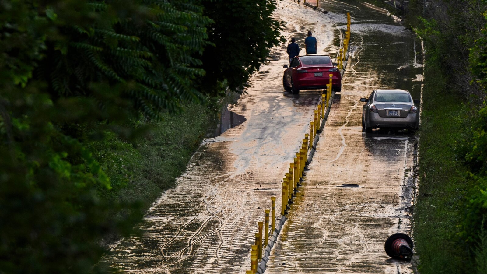  Water rescues underway in Arkansas after a new wave of storms across US and Canada