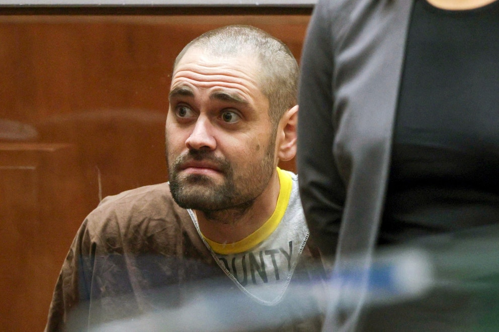 PHOTO: Nick Reiner appears with Deputy Public Defender Kimberly Greene during his arraignment in Los Angeles County Superior Court on February 23, 2026 in Los Angeles.