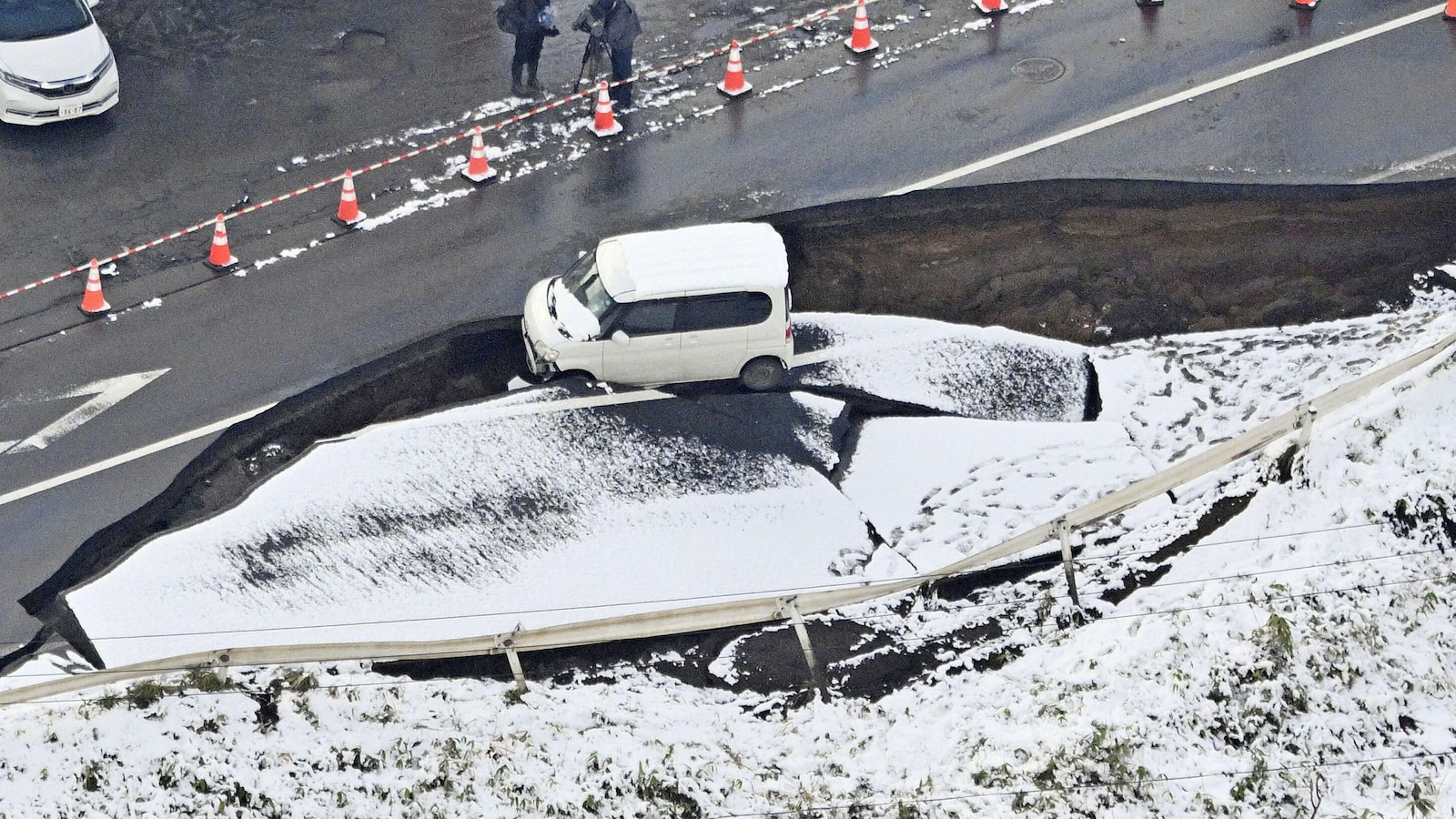 Япония премахва предупреждението за мегаземетресение за североизточното крайбрежие на страната