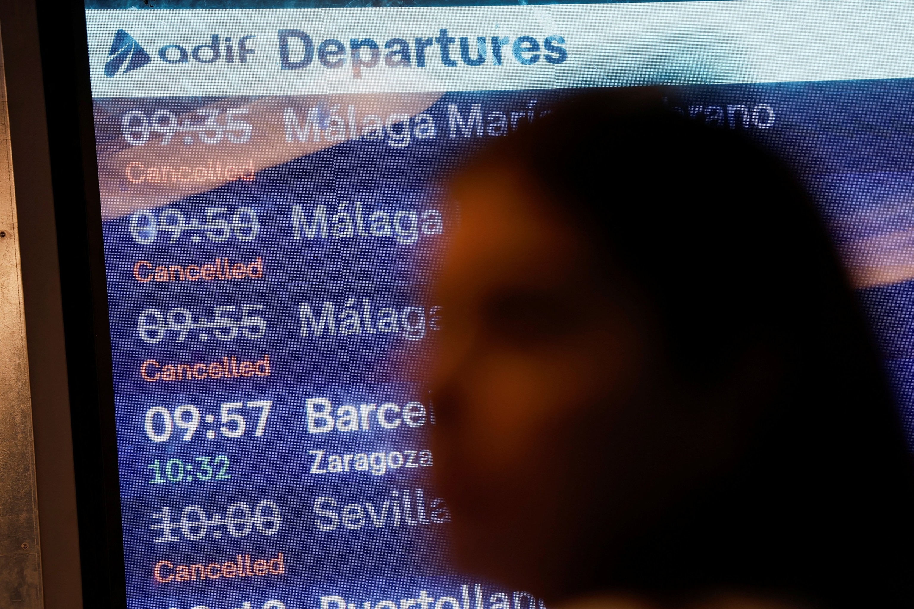 PHOTO: Collision of two high-speed trains between the towns of Mora and Orgaz
