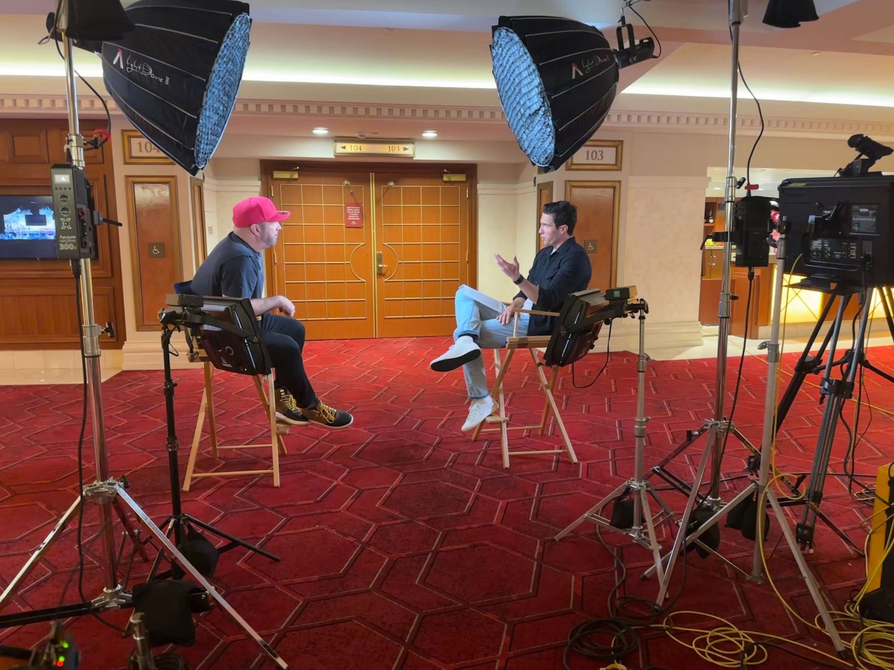 PHOTO: Garth Brooks sits down for an interview with "GMA" at Caesar's Palace for his new residency in Las Vegas.