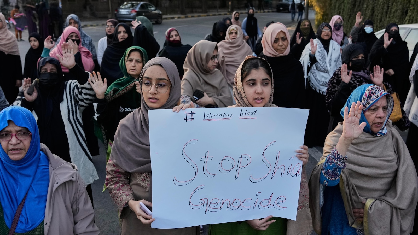 Президентът на Пакистан предупреждава че правителството на талибаните в Афганистан