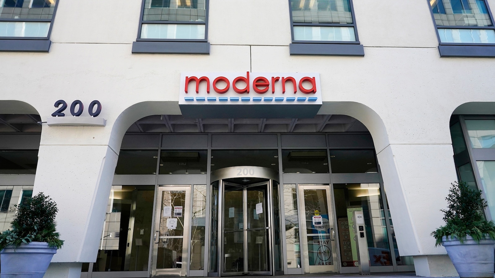 FDA approves Moderna's mRNA seasonal flu vaccine