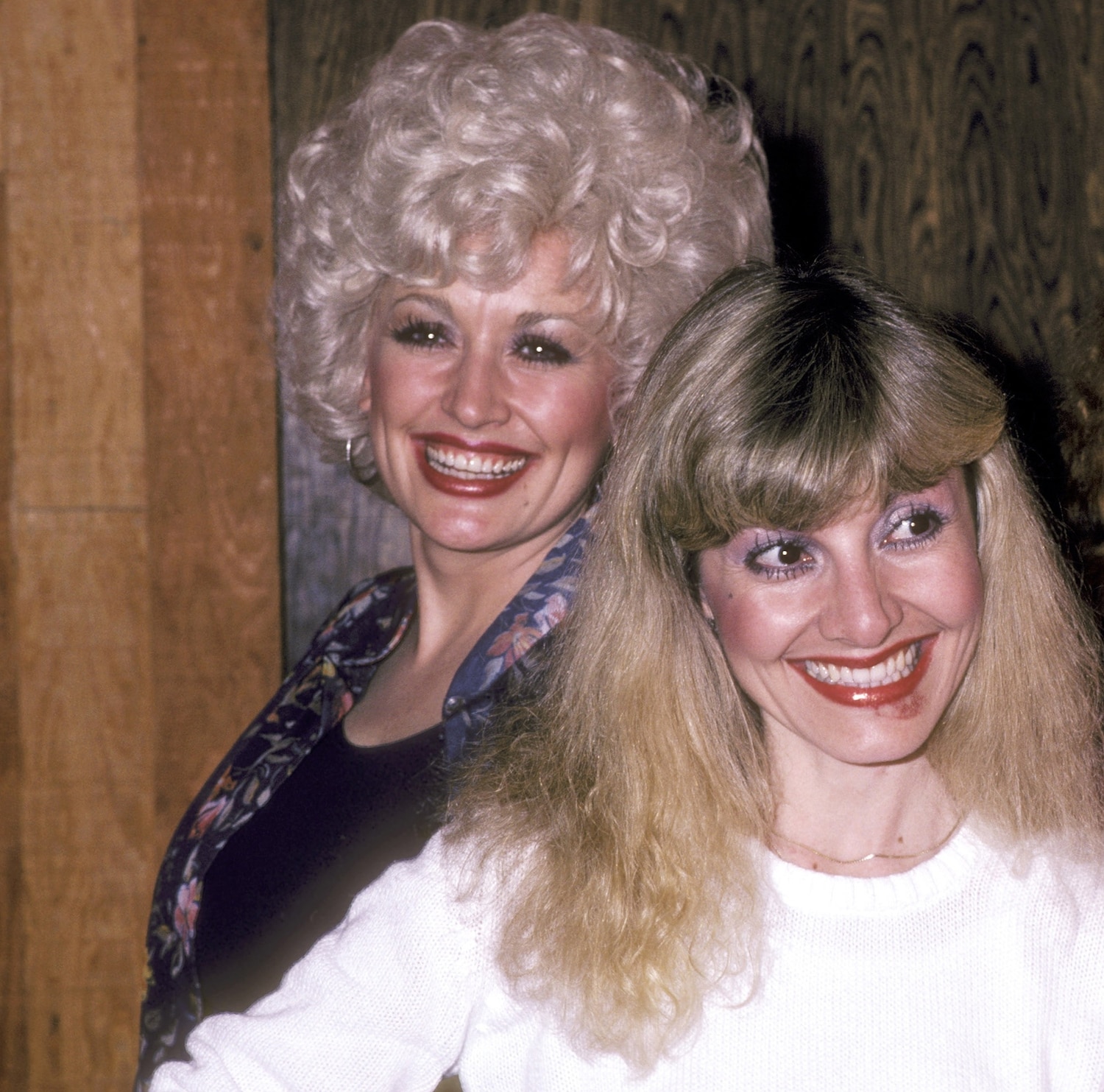 Dolly Parton's sister reveals one of her final acts of generosity in moving tribute - ABC News