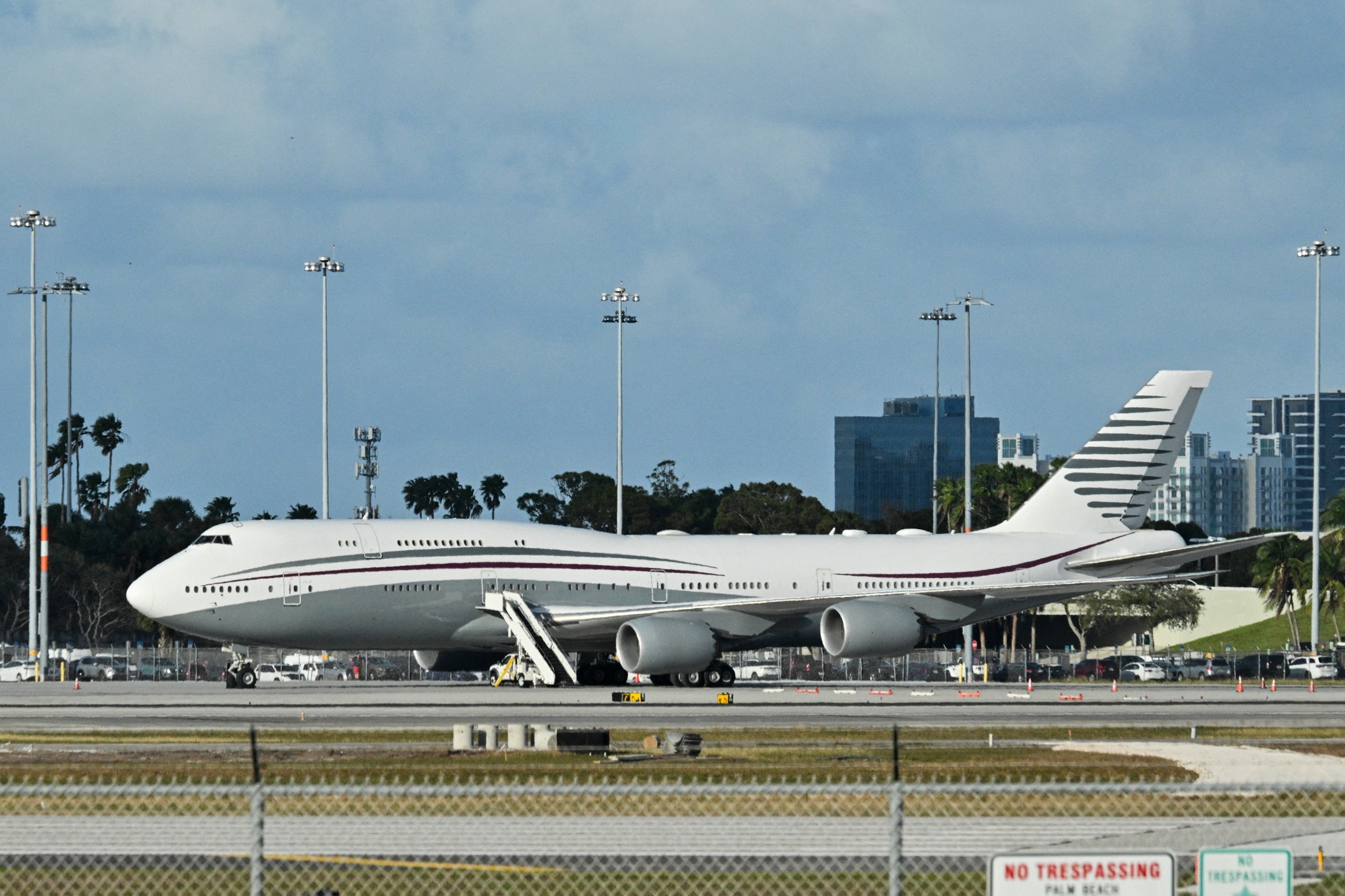 US accepts ‘unconditional donation’ of Qatari jet, cost of retrofitting is classified: Sources