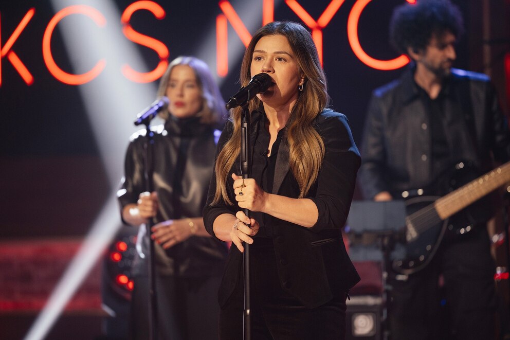 PHOTO: The Kelly Clarkson Show - Season 7