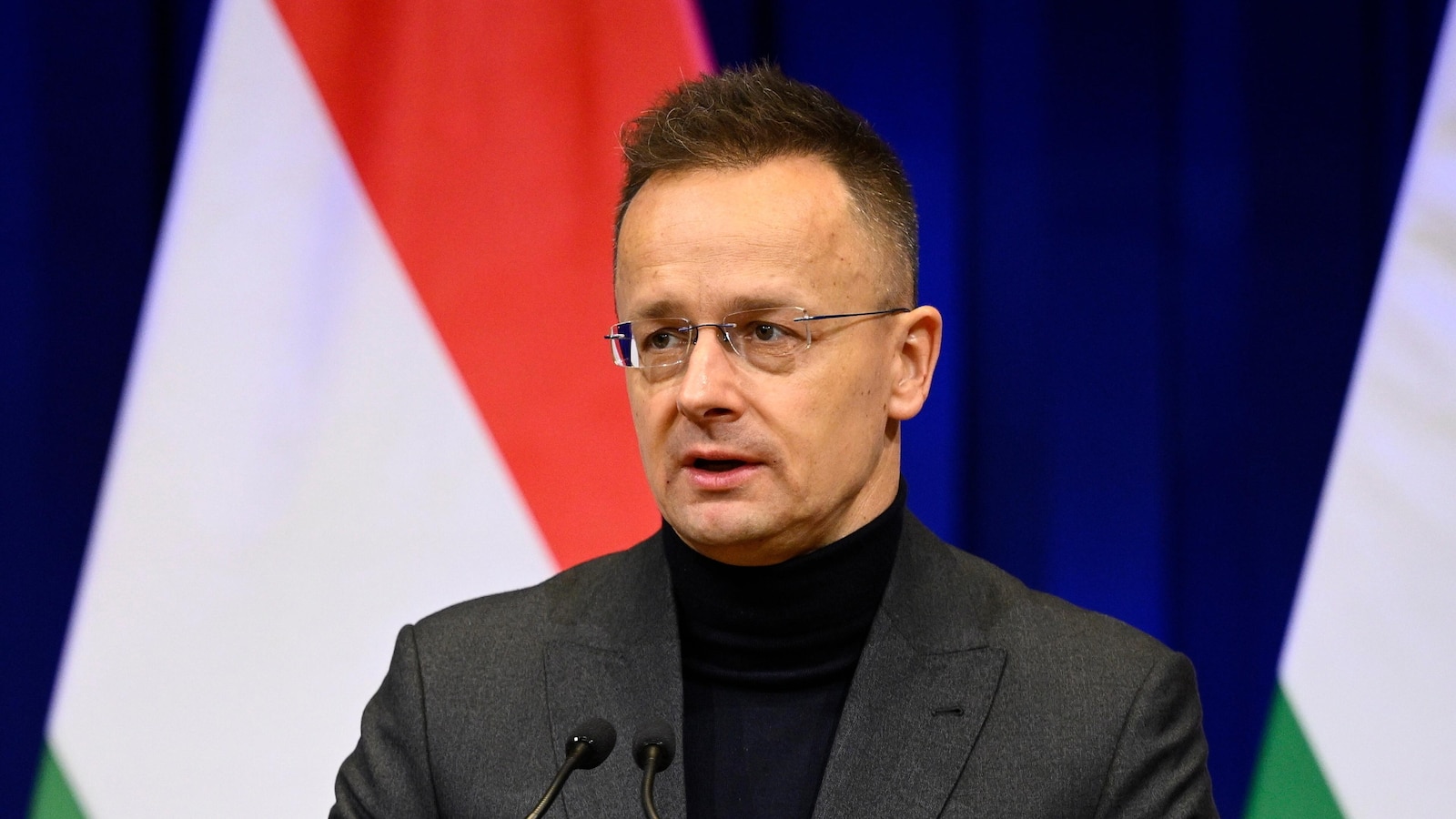 Унгария казва, че ще блокира ключов заем от ЕС за Украйна, докато доставките на руски петрол не се възобновят