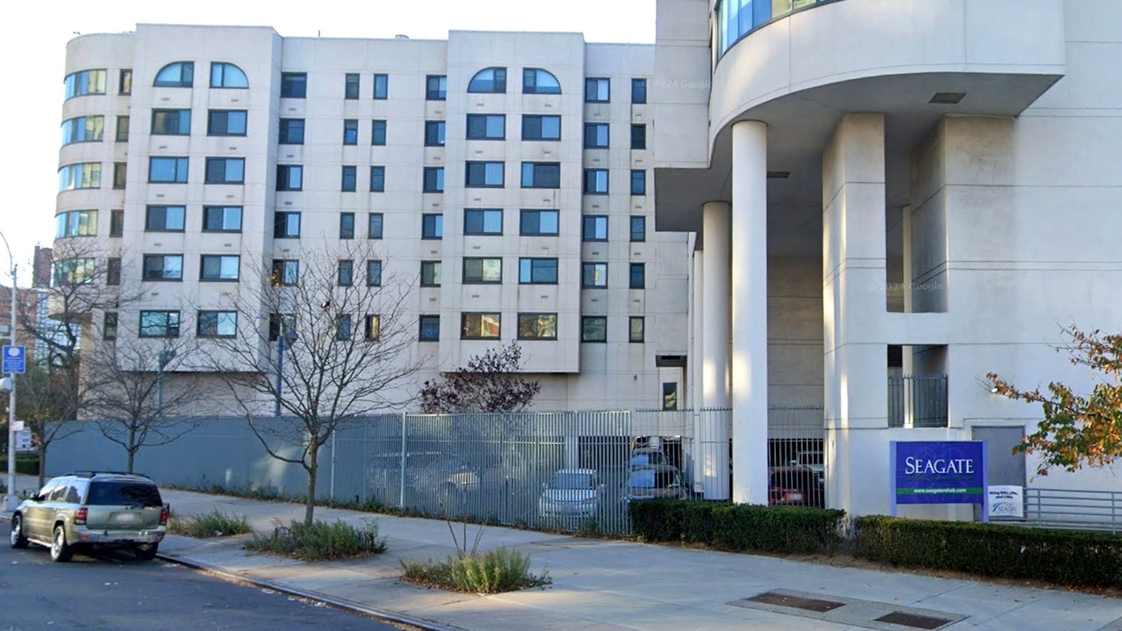 95-year-old woman charged with murder in death of elderly nursing home roommate