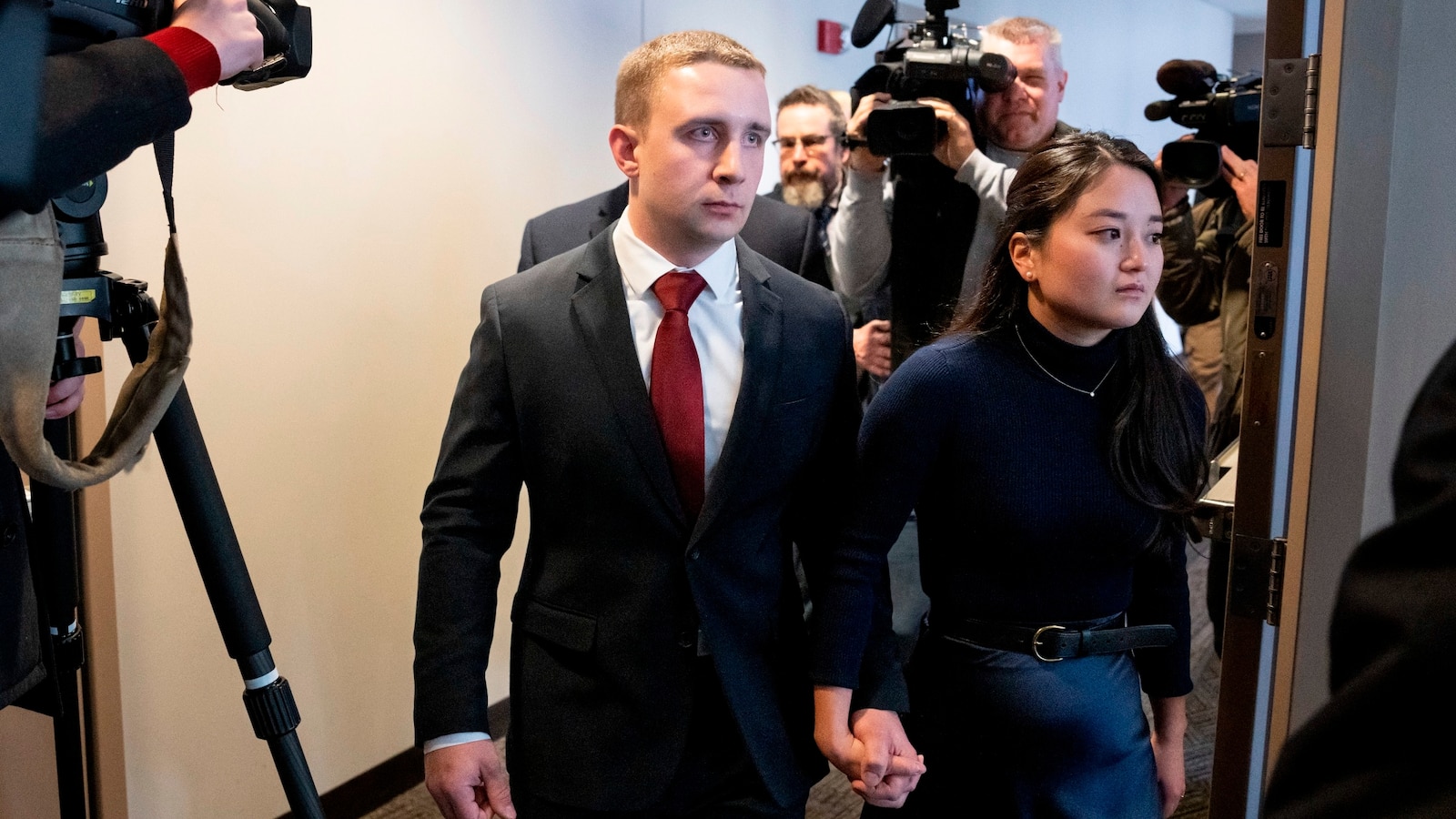 Murder charges dropped against Minnesota officer Ryan Londregan in death of Ricky Cobb II ABC News Murder charges dropped against Minnesota officer Ryan Londregan in death of Ricky Cobb II ABC News