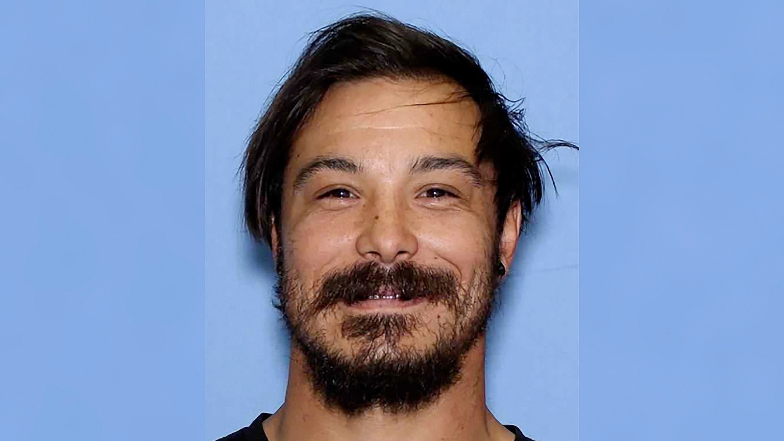 Travis Decker manhunt: Remains positively identified as dad accused of murdering 3 daughters