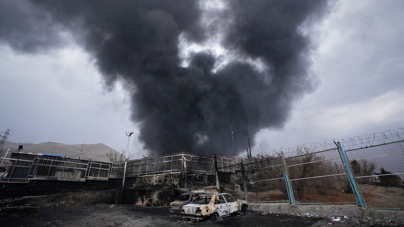 Spain Rejects Iran War, Cites Past Errors Amid Trump Threat