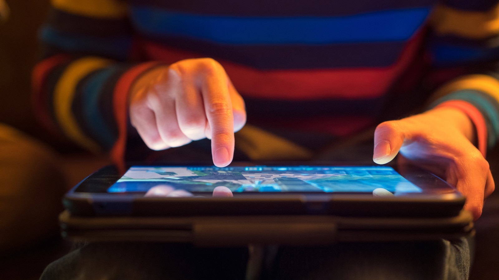 NYC Schools Expand Cellphone Ban: Smartwatches and Tablets Now Included!