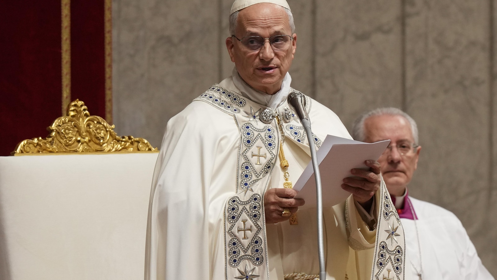 Папата моли Рим да посреща чужденци, докато завършва 2025 г.