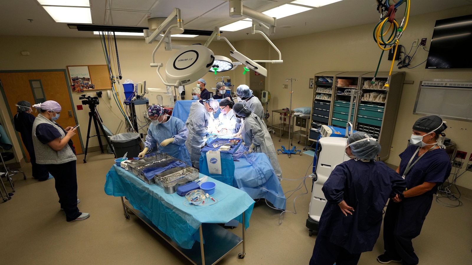 يتم التبرع بمزيد من الأعضاء بعد توقف القلب، وليس بعد موت الدماغ. السياسات تتغير كذلك