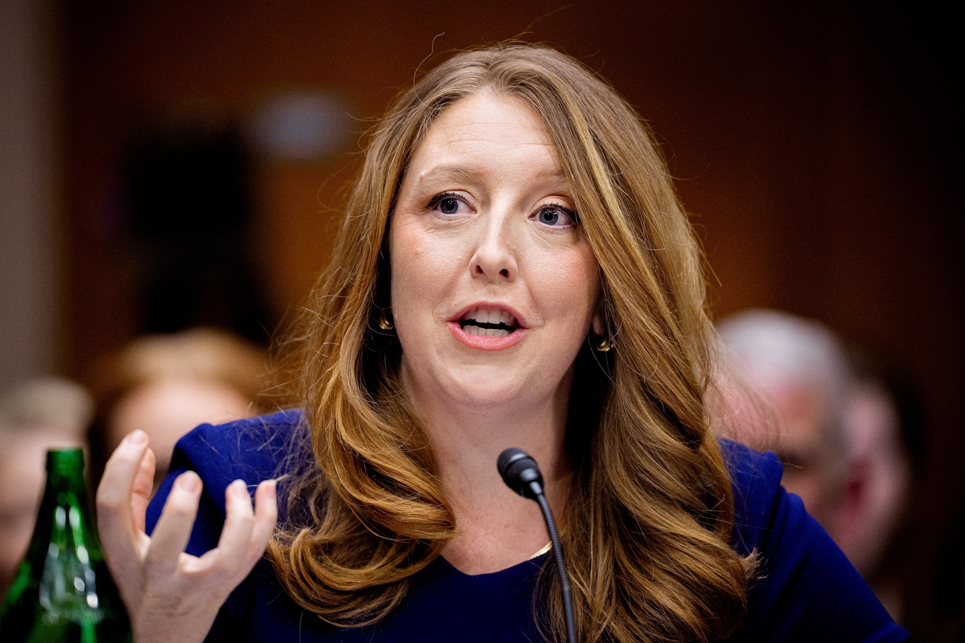 FOTO: En esta fotografía de archivo del 25 de febrero de 2026, el Dr. Casey Means testifica en una audiencia del Comité de Salud, Educación, Trabajo y Pensiones en Capitol Hill en Washington, DC