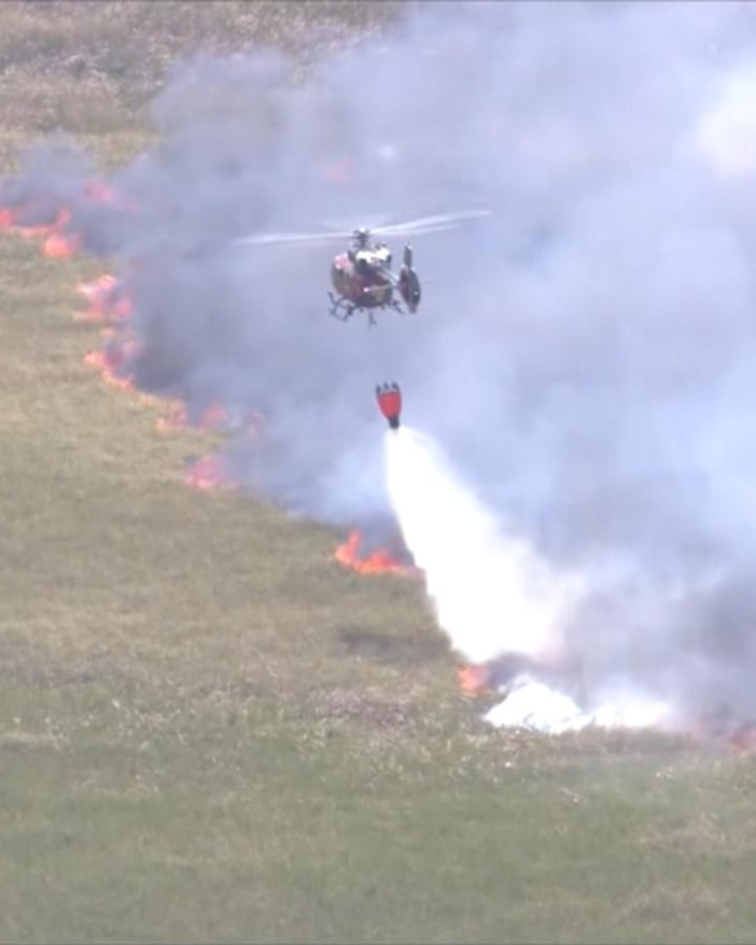 Video Wildfires force evacuations, destroy homes in Georgia and